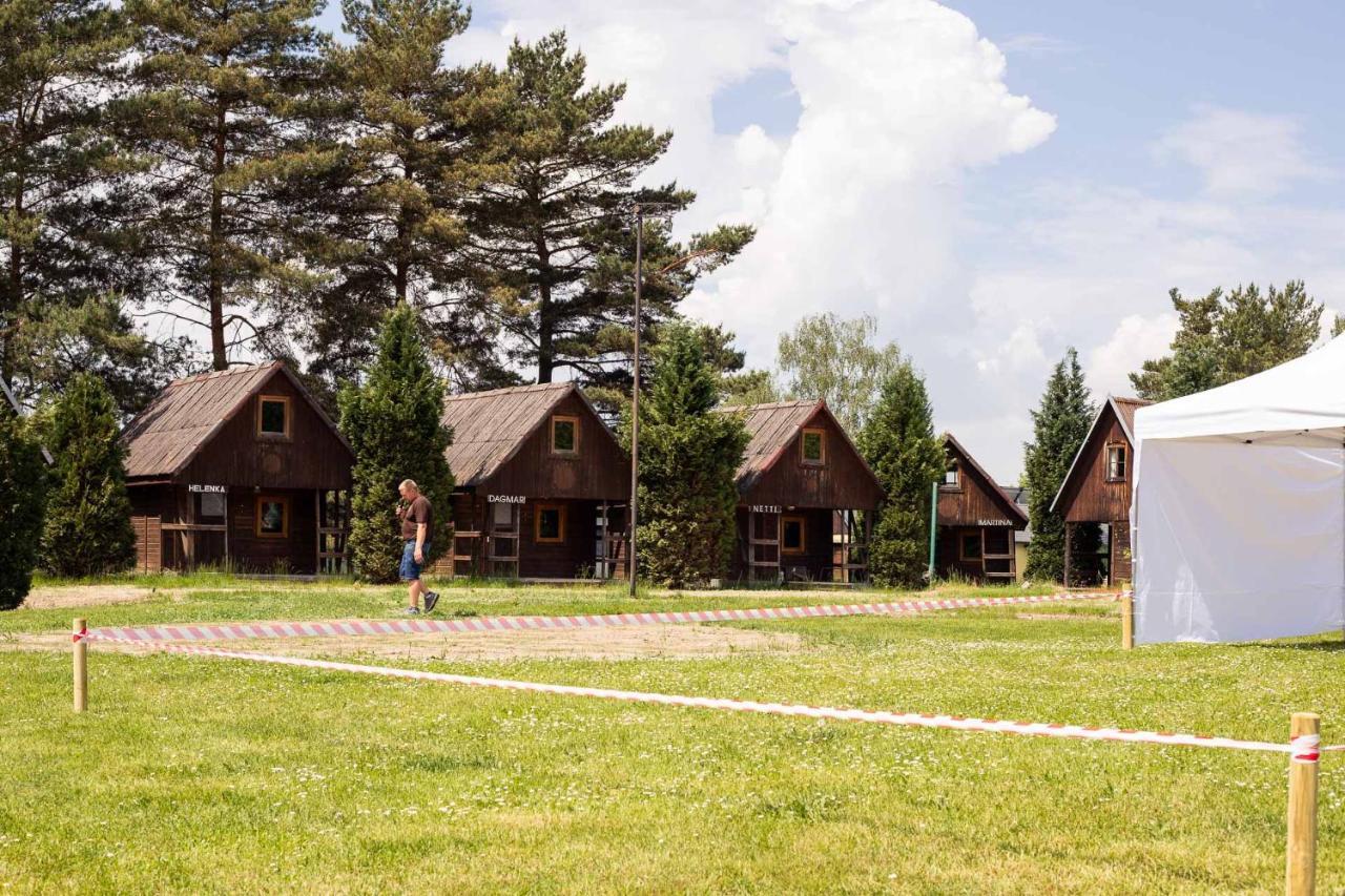 Cejch - Rekreacni Areal S Restauraci Hotell Kněžmost Exteriör bild
