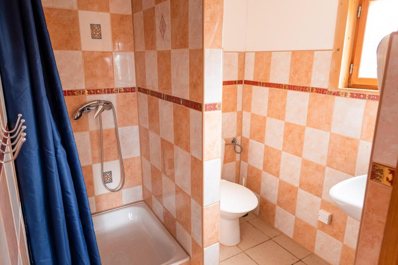Cejch - Rekreacni Areal S Restauraci Hotell Kněžmost Exteriör bild